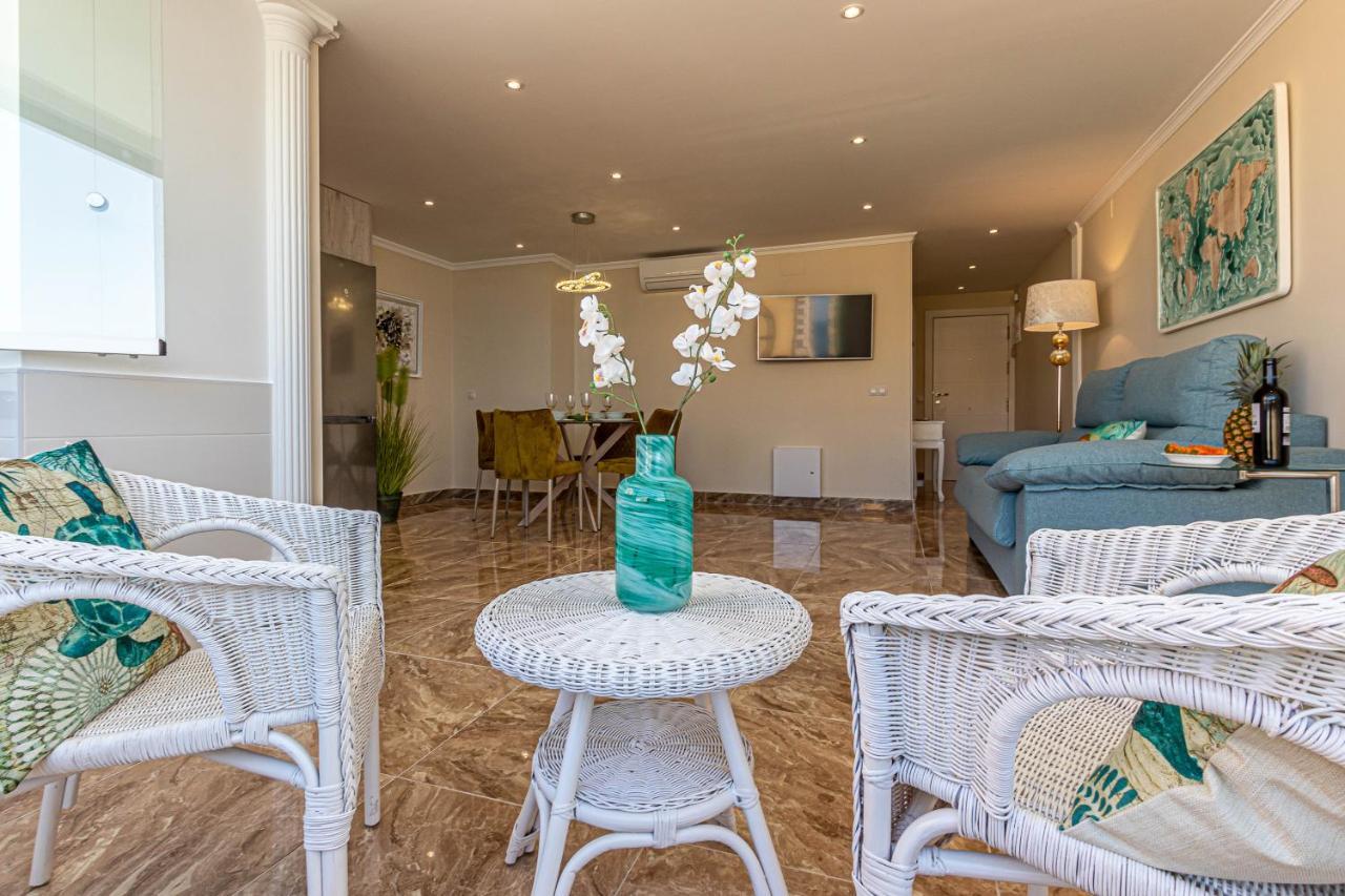 Costa Paradise - Beachfront Apartment 푸엔히롤라 외부 사진